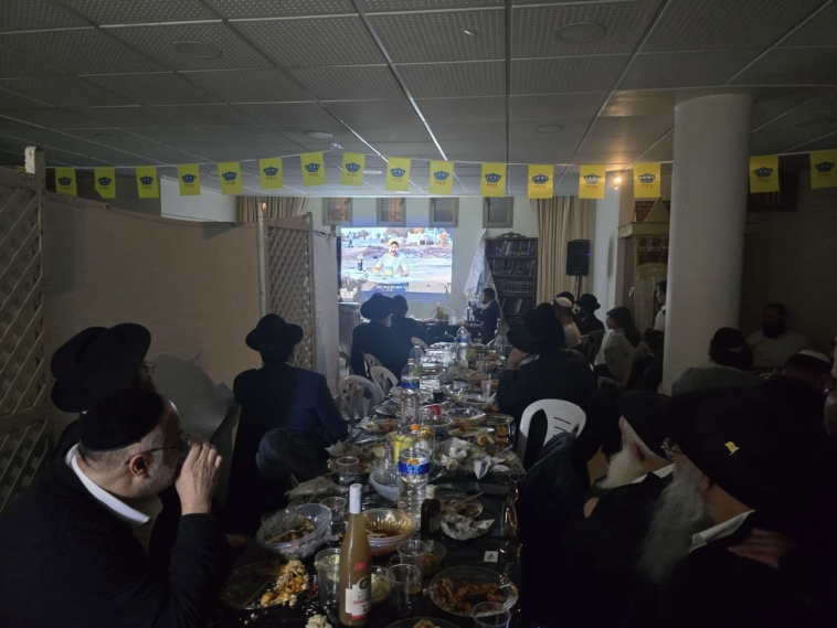 ירחון מיוחד לאלפי החותמים על כרטיסי הקהל