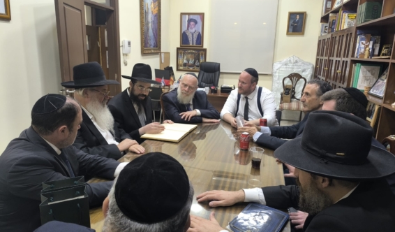 . $alt . 